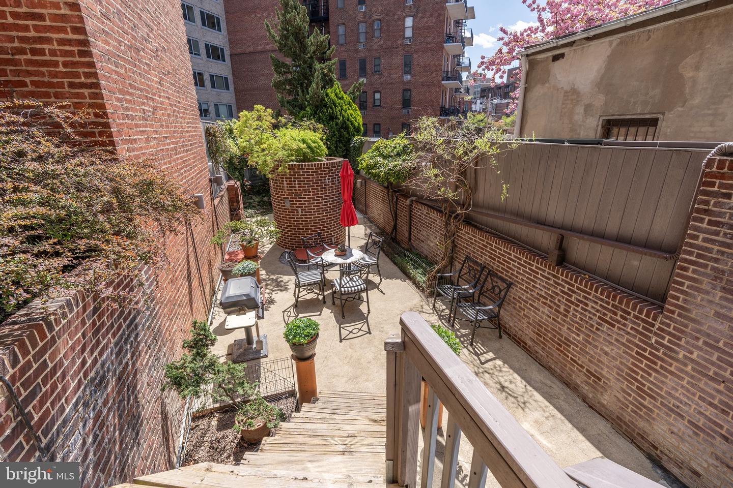 2014 O ST NW, WASHINGTON, District Of Columbia 20036, 3 Bedrooms Bedrooms, ,2 BathroomsBathrooms,Residential,For sale,2014 O ST NW,DCDC2196486 MLS # DCDC2196486
