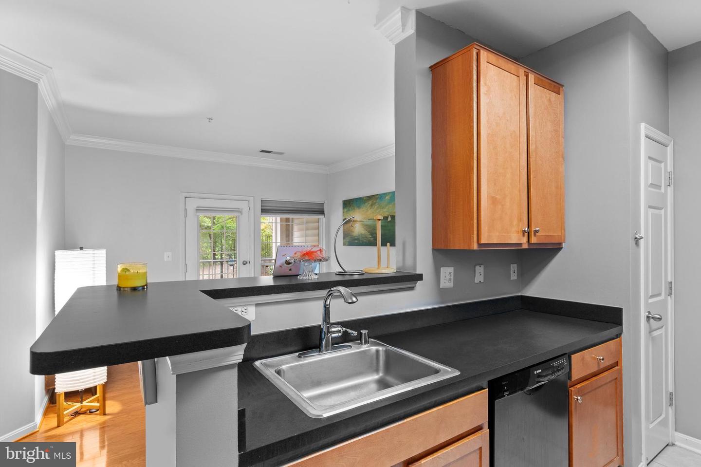 4870 EISENHOWER AVE #109, ALEXANDRIA, Virginia 22304, 1 Bedroom Bedrooms, ,1 BathroomBathrooms,Residential,For sale,4870 EISENHOWER AVE #109,VAAX2044446 MLS # VAAX2044446