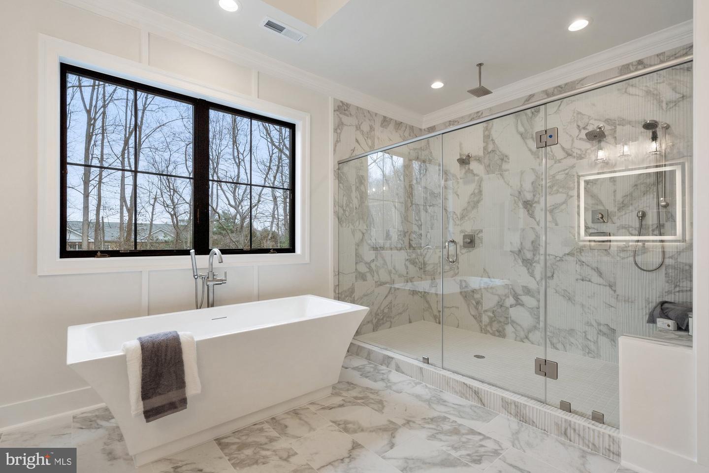 11632 PINE TREE DR, FAIRFAX, Virginia 22033, 6 Bedrooms Bedrooms, ,6 BathroomsBathrooms,Residential,For sale,11632 PINE TREE DR,VAFX2236648 MLS # VAFX2236648