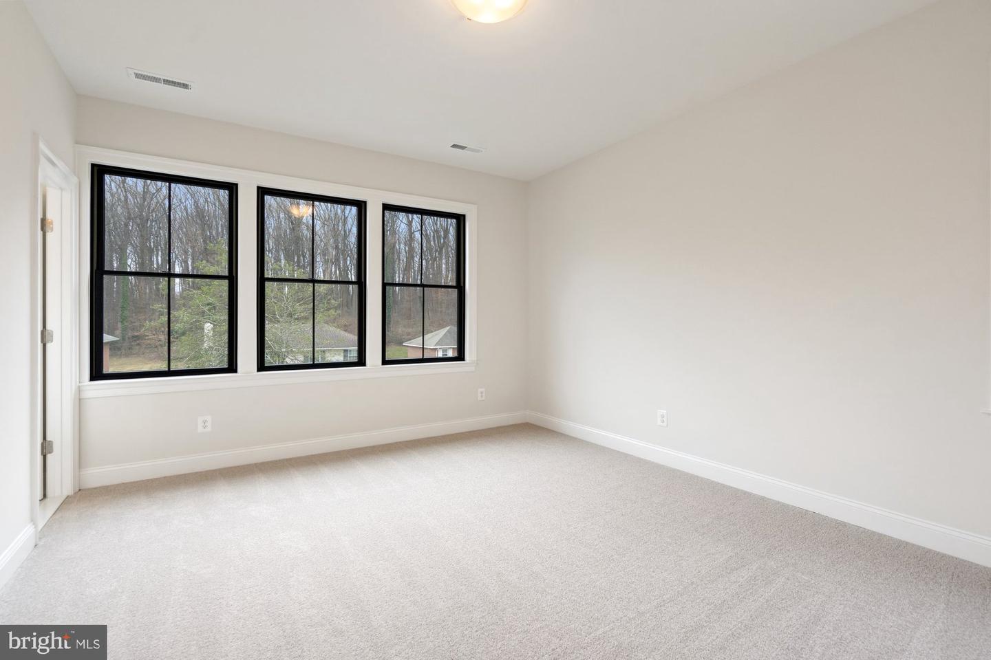 11632 PINE TREE DR, FAIRFAX, Virginia 22033, 6 Bedrooms Bedrooms, ,6 BathroomsBathrooms,Residential,For sale,11632 PINE TREE DR,VAFX2236648 MLS # VAFX2236648