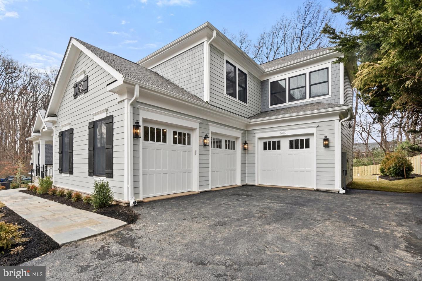 11632 PINE TREE DR, FAIRFAX, Virginia 22033, 6 Bedrooms Bedrooms, ,6 BathroomsBathrooms,Residential,For sale,11632 PINE TREE DR,VAFX2236648 MLS # VAFX2236648