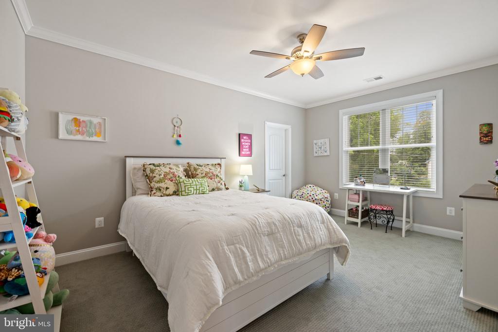165 GREEN ST, WARRENTON, Virginia 20186, 3 Bedrooms Bedrooms, ,3 BathroomsBathrooms,Residential,165 GREEN ST,VAFQ2017440 MLS # VAFQ2017440