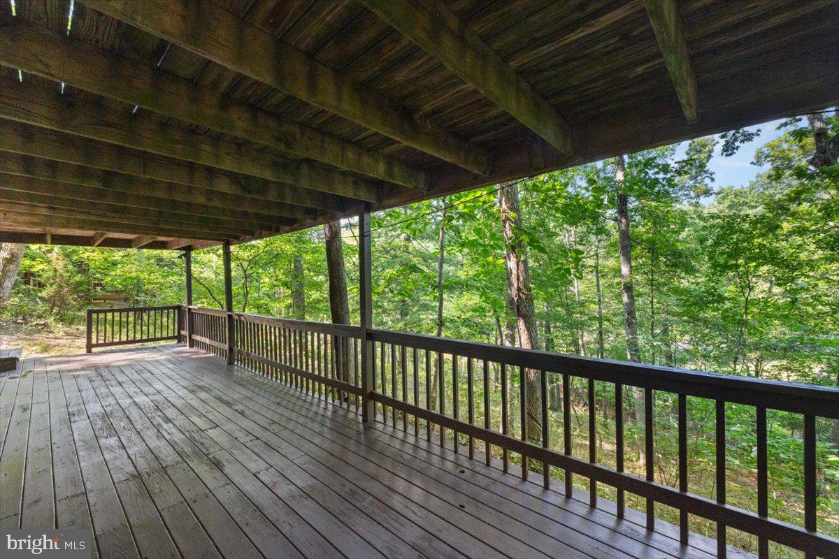 227 LAKEVIEW DR, CROSS JUNCTION, Virginia 22625, 4 Bedrooms Bedrooms, 10 Rooms Rooms,2 BathroomsBathrooms,Residential,For sale,227 LAKEVIEW DR,VAFV2034150 MLS # VAFV2034150