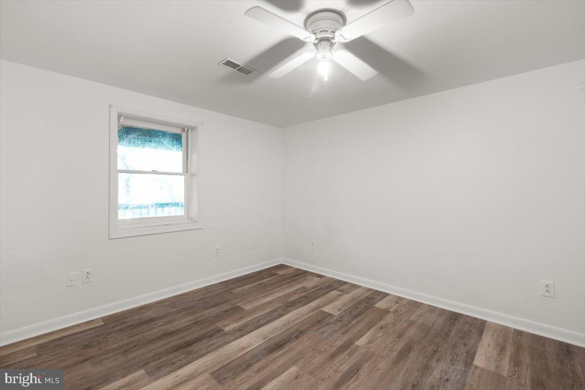 227 LAKEVIEW DR, CROSS JUNCTION, Virginia 22625, 4 Bedrooms Bedrooms, 10 Rooms Rooms,2 BathroomsBathrooms,Residential,For sale,227 LAKEVIEW DR,VAFV2034150 MLS # VAFV2034150