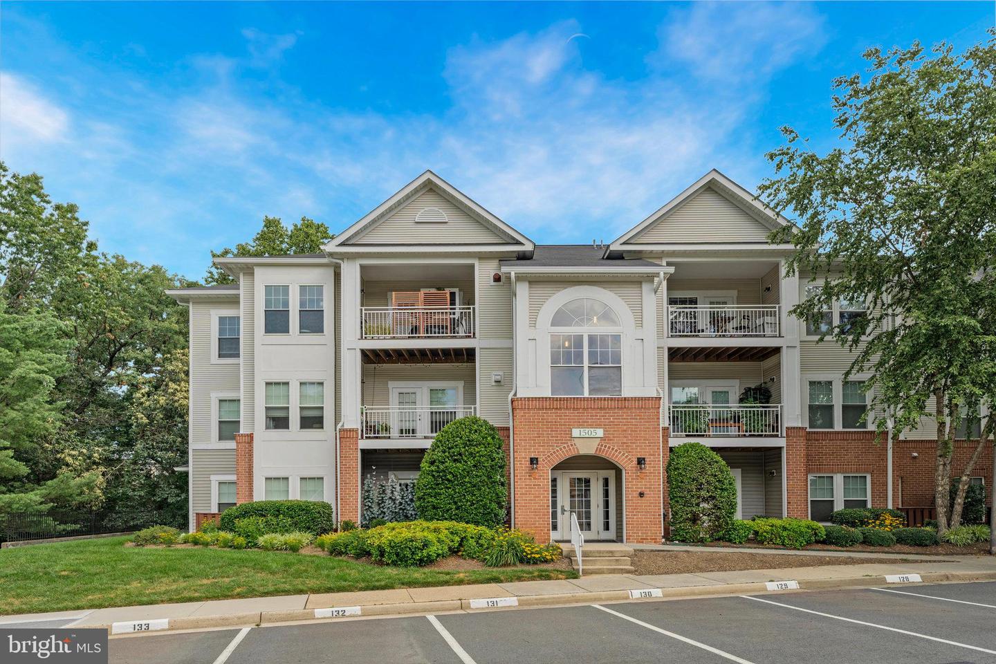 1505 N POINT DR #203, RESTON, Virginia 20194, 2 Bedrooms Bedrooms, ,2 BathroomsBathrooms,Residential,For sale,1505 N POINT DR #203,VAFX2243884 MLS # VAFX2243884