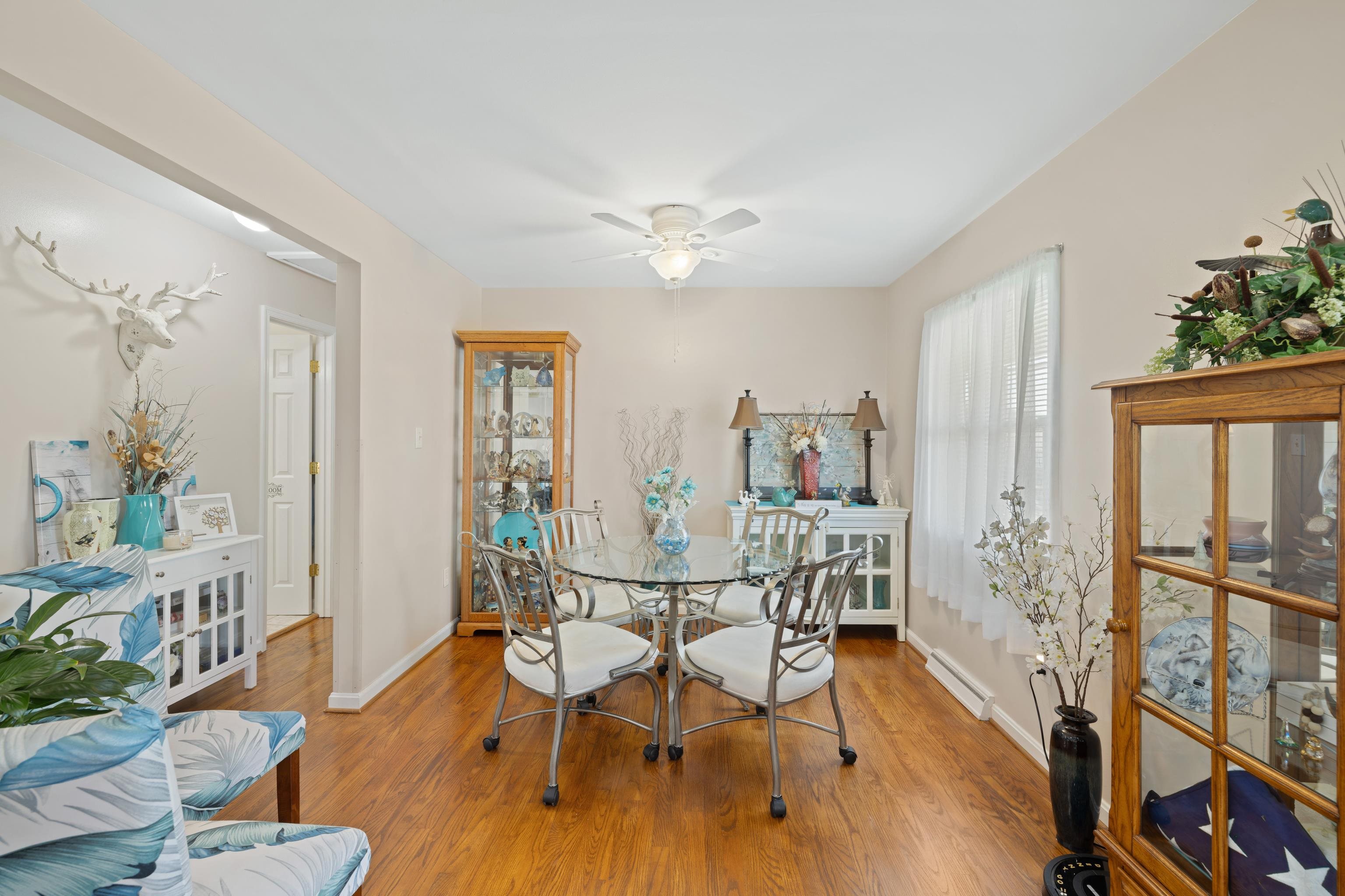 2399 HIGHVIEW CIR, STAUNTON, Virginia 24401, 2 Bedrooms Bedrooms, ,1 BathroomBathrooms,Residential,2399 HIGHVIEW CIR,666846 MLS # 666846