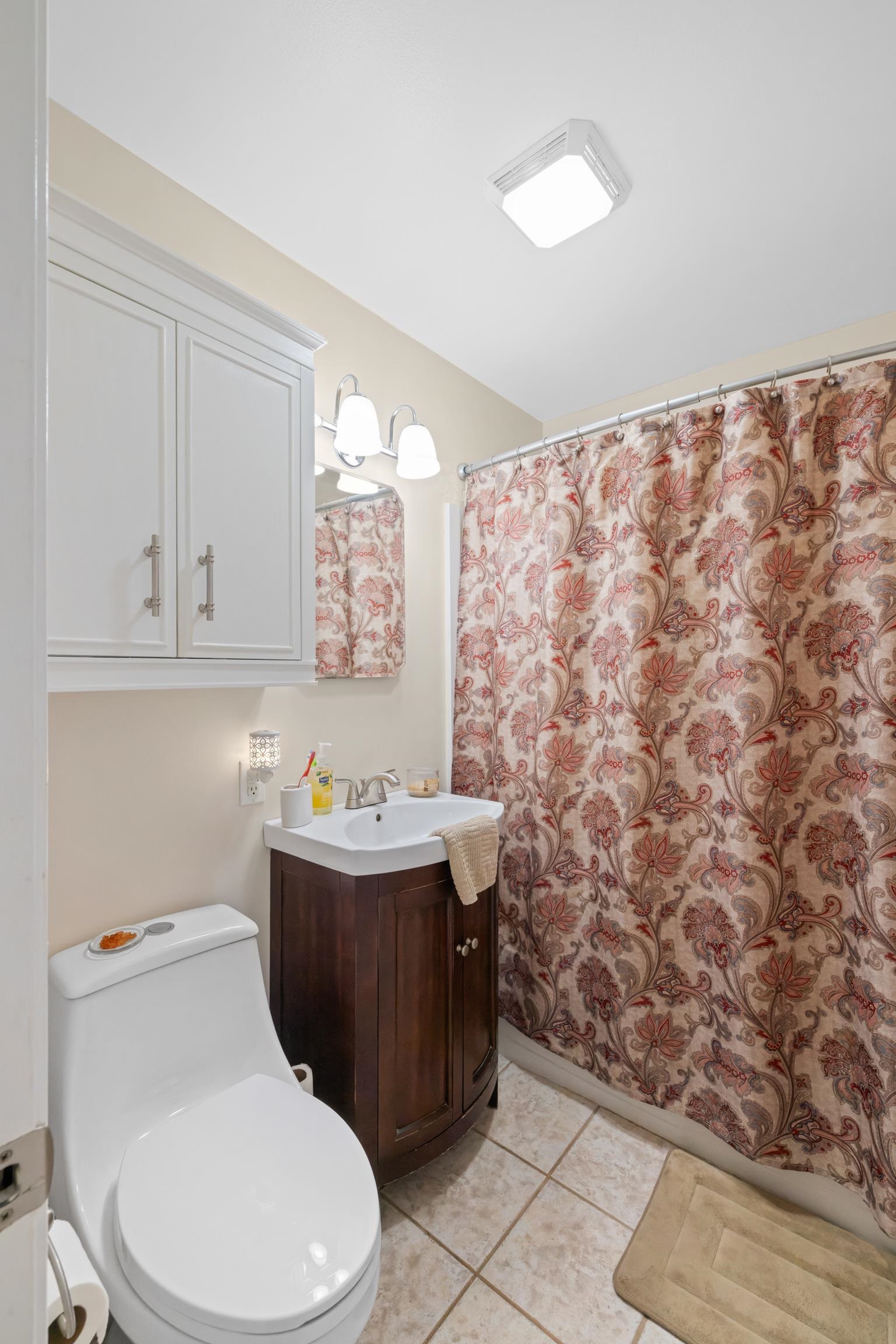 2399 HIGHVIEW CIR, STAUNTON, Virginia 24401, 2 Bedrooms Bedrooms, ,1 BathroomBathrooms,Residential,2399 HIGHVIEW CIR,666846 MLS # 666846