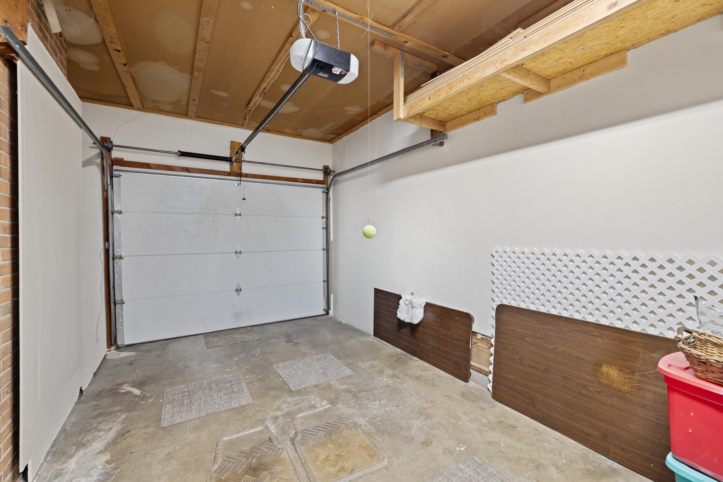 2399 HIGHVIEW CIR, STAUNTON, Virginia 24401, 2 Bedrooms Bedrooms, ,1 BathroomBathrooms,Residential,2399 HIGHVIEW CIR,666846 MLS # 666846