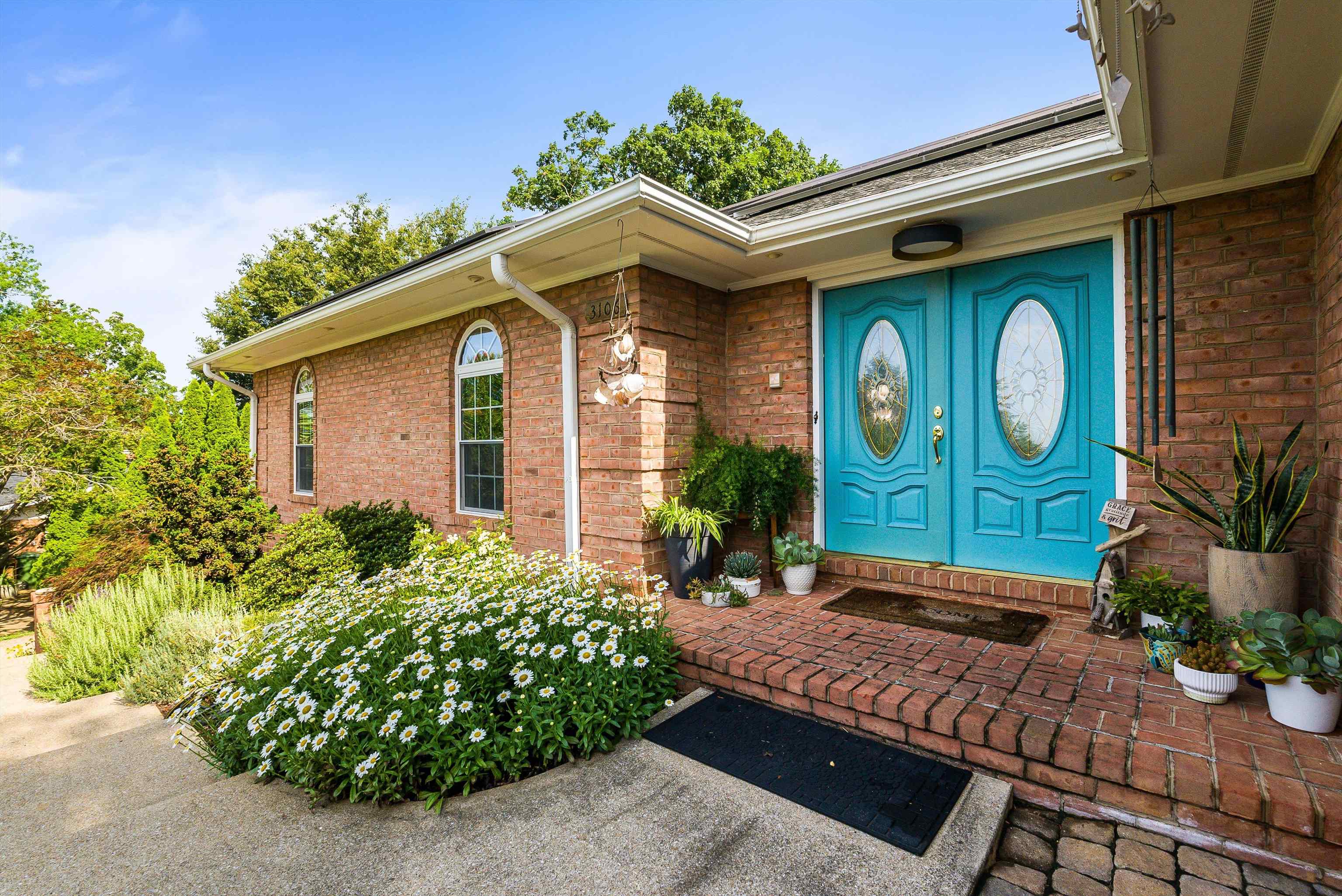 3106 FLINT AVE, ROCKINGHAM, Virginia 22801, 3 Bedrooms Bedrooms, ,2 BathroomsBathrooms,Residential,3106 FLINT AVE,666847 MLS # 666847
