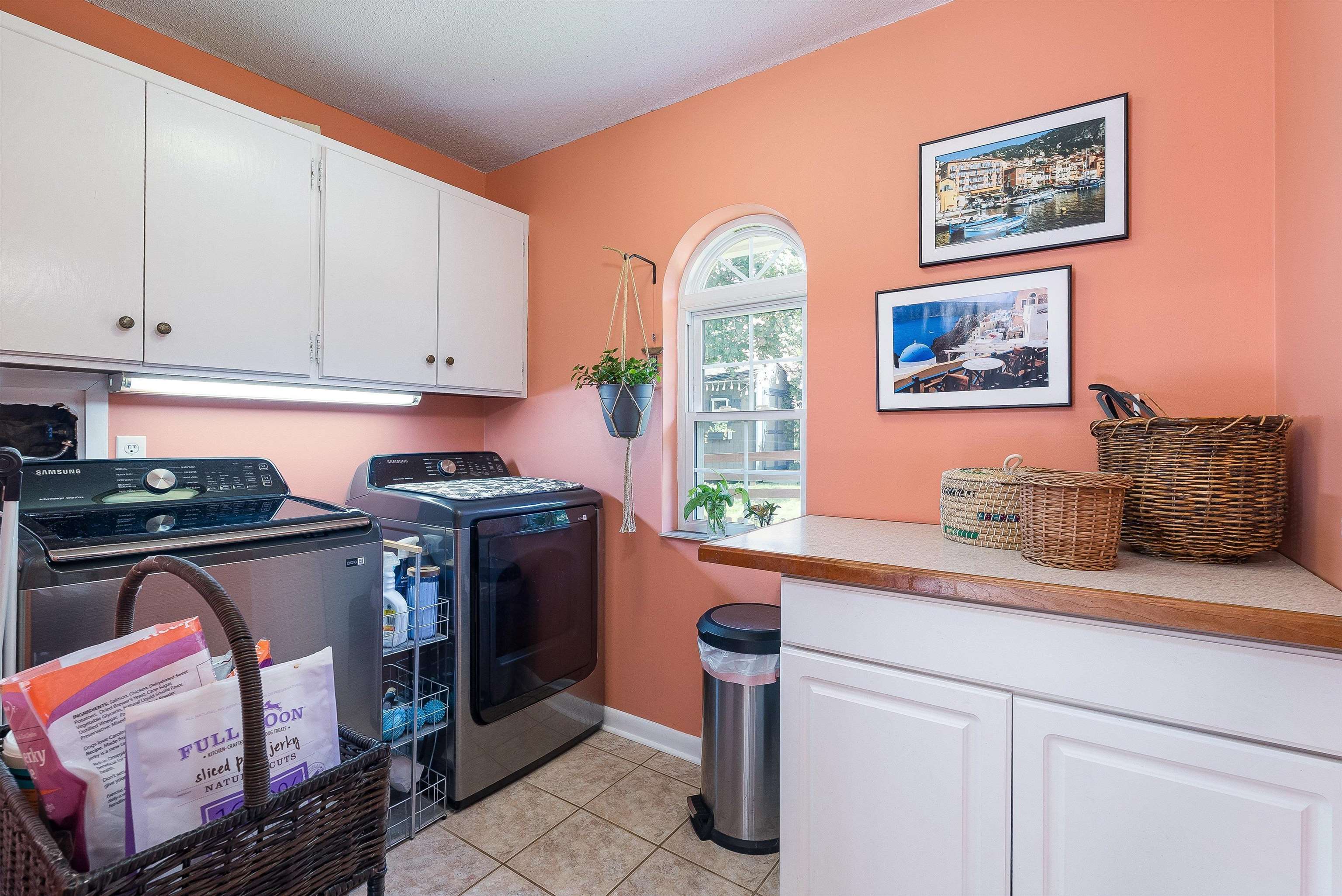 3106 FLINT AVE, ROCKINGHAM, Virginia 22801, 3 Bedrooms Bedrooms, ,2 BathroomsBathrooms,Residential,3106 FLINT AVE,666847 MLS # 666847