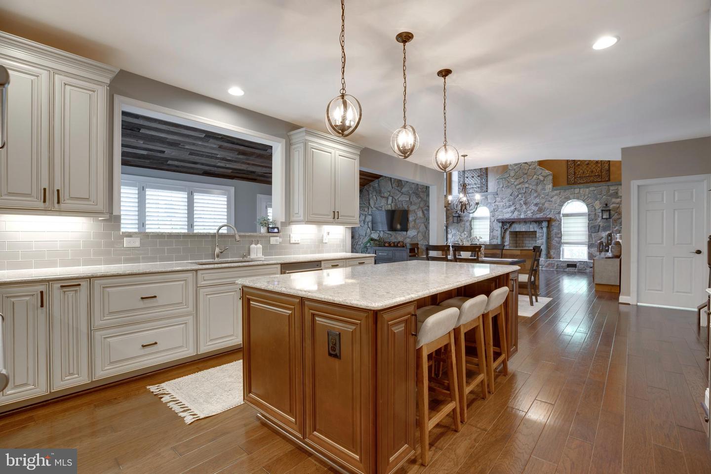 5206 BONNIE BRAE FARM DR, HAYMARKET, Virginia 20169, 5 Bedrooms Bedrooms, ,5 BathroomsBathrooms,Residential,For sale,5206 BONNIE BRAE FARM DR,VAPW2097568 MLS # VAPW2097568