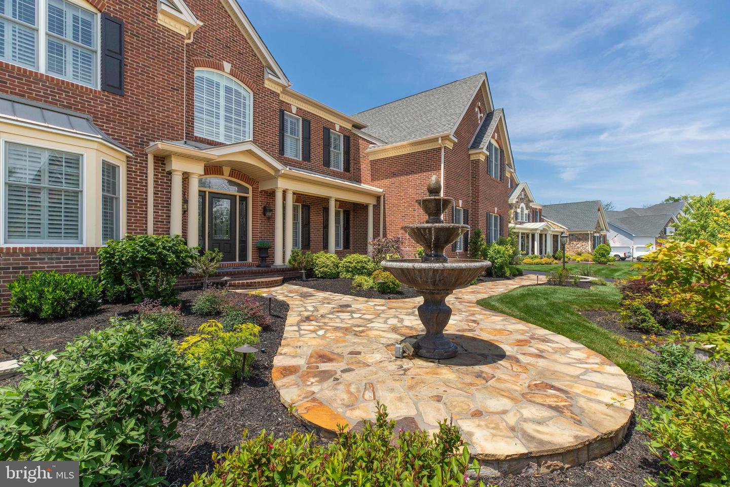 5206 BONNIE BRAE FARM DR, HAYMARKET, Virginia 20169, 5 Bedrooms Bedrooms, ,5 BathroomsBathrooms,Residential,For sale,5206 BONNIE BRAE FARM DR,VAPW2097568 MLS # VAPW2097568