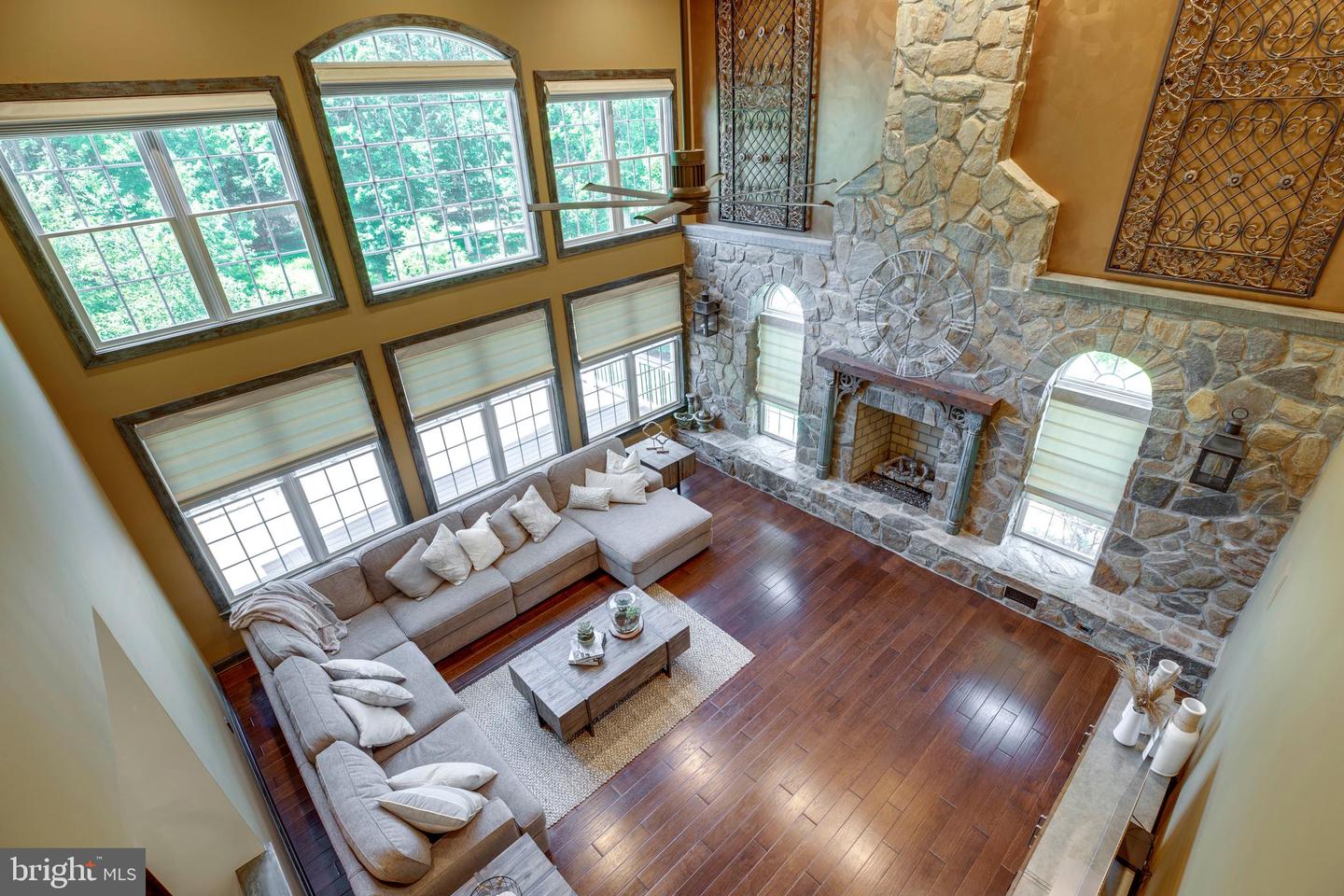5206 BONNIE BRAE FARM DR, HAYMARKET, Virginia 20169, 5 Bedrooms Bedrooms, ,5 BathroomsBathrooms,Residential,For sale,5206 BONNIE BRAE FARM DR,VAPW2097568 MLS # VAPW2097568