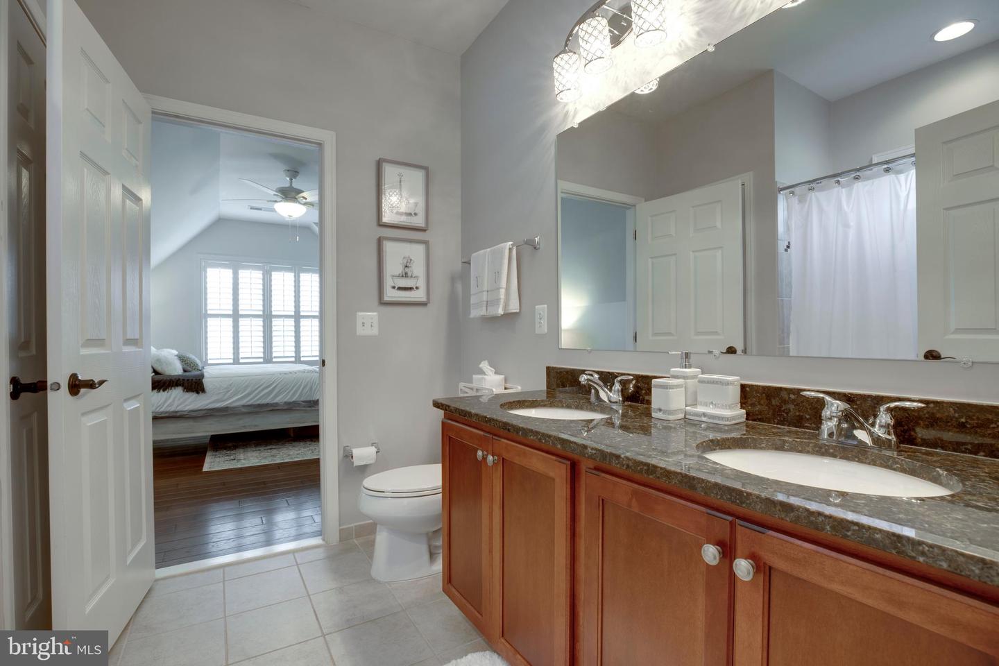 5206 BONNIE BRAE FARM DR, HAYMARKET, Virginia 20169, 5 Bedrooms Bedrooms, ,5 BathroomsBathrooms,Residential,For sale,5206 BONNIE BRAE FARM DR,VAPW2097568 MLS # VAPW2097568
