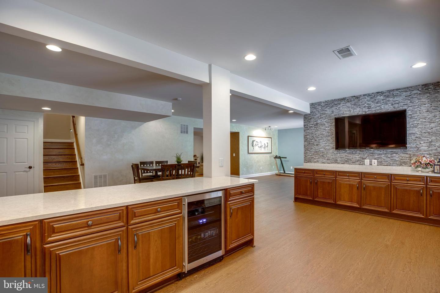 5206 BONNIE BRAE FARM DR, HAYMARKET, Virginia 20169, 5 Bedrooms Bedrooms, ,5 BathroomsBathrooms,Residential,For sale,5206 BONNIE BRAE FARM DR,VAPW2097568 MLS # VAPW2097568