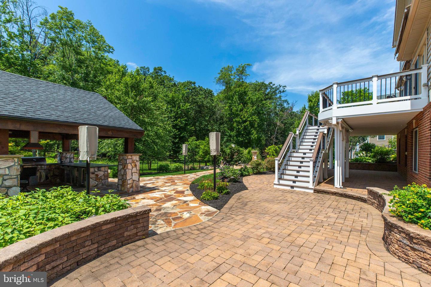5206 BONNIE BRAE FARM DR, HAYMARKET, Virginia 20169, 5 Bedrooms Bedrooms, ,5 BathroomsBathrooms,Residential,For sale,5206 BONNIE BRAE FARM DR,VAPW2097568 MLS # VAPW2097568