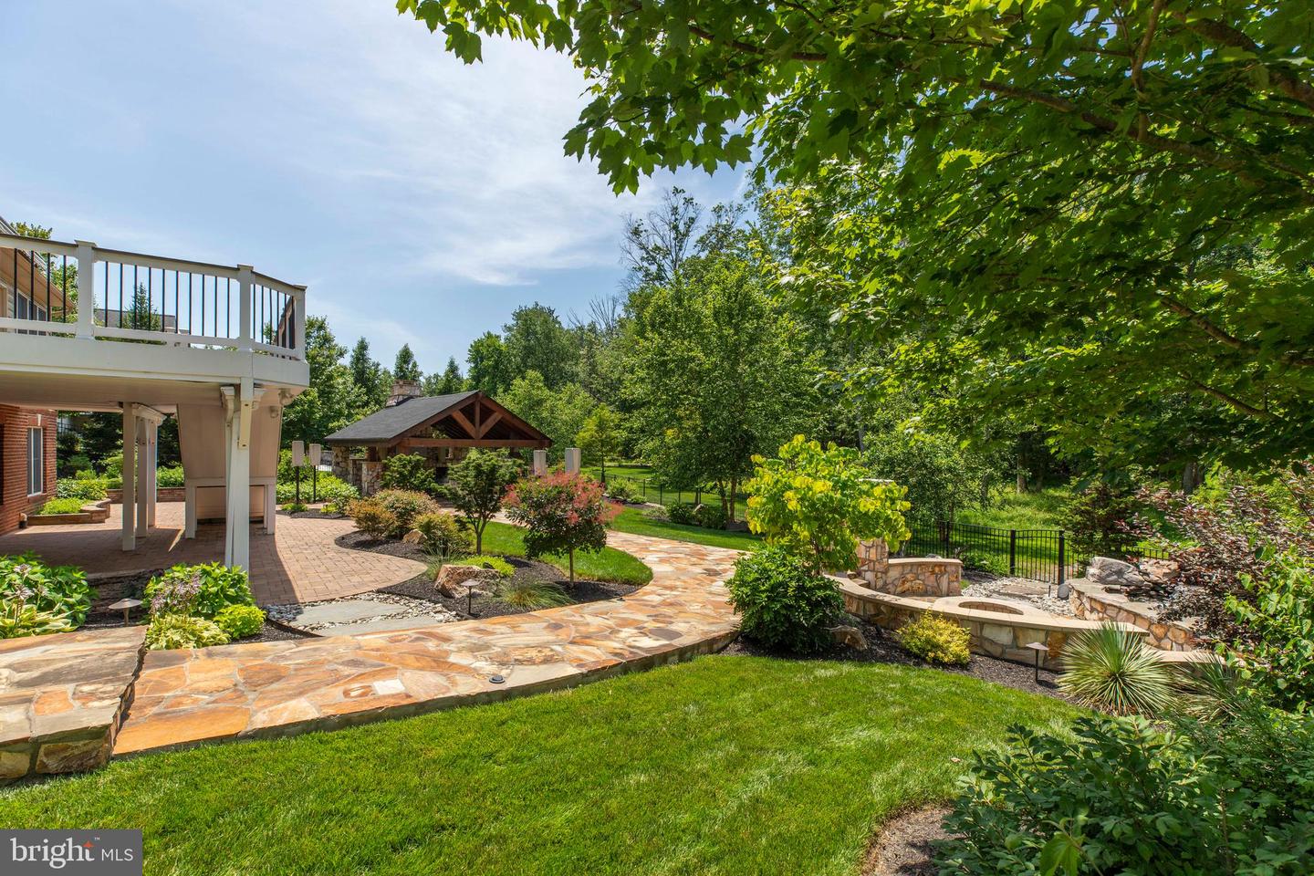5206 BONNIE BRAE FARM DR, HAYMARKET, Virginia 20169, 5 Bedrooms Bedrooms, ,5 BathroomsBathrooms,Residential,For sale,5206 BONNIE BRAE FARM DR,VAPW2097568 MLS # VAPW2097568