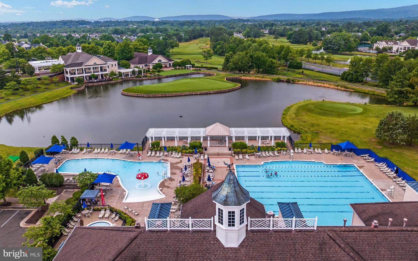 5206 BONNIE BRAE FARM DR, HAYMARKET, Virginia 20169, 5 Bedrooms Bedrooms, ,5 BathroomsBathrooms,Residential,For sale,5206 BONNIE BRAE FARM DR,VAPW2097568 MLS # VAPW2097568