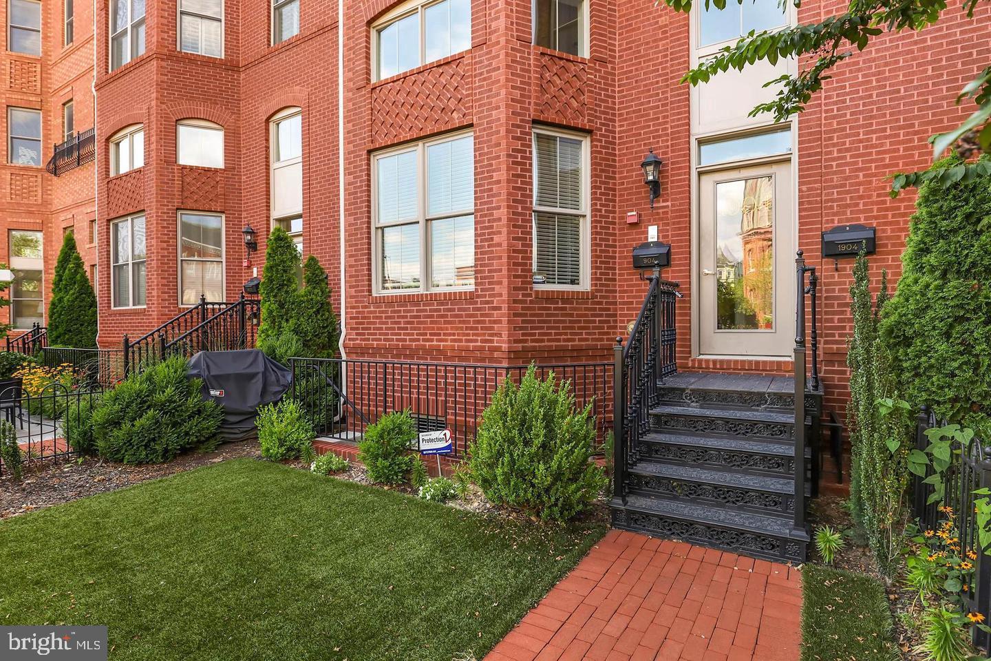 1904 VERMONT AVE NW #A, WASHINGTON, District Of Columbia 20001, 3 Bedrooms Bedrooms, ,2 BathroomsBathrooms,Residential,For sale,1904 VERMONT AVE NW #A,DCDC2207002 MLS # DCDC2207002