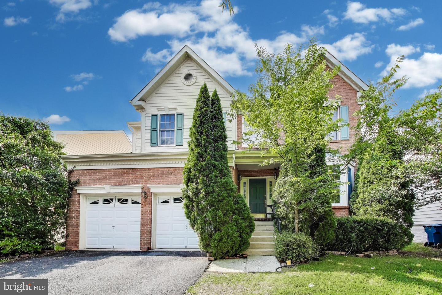42647 HARRIS ST, CHANTILLY, Virginia 20152, 4 Bedrooms Bedrooms, 5 Rooms Rooms,3 BathroomsBathrooms,Residential,For sale,42647 HARRIS ST,VALO2100222 MLS # VALO2100222