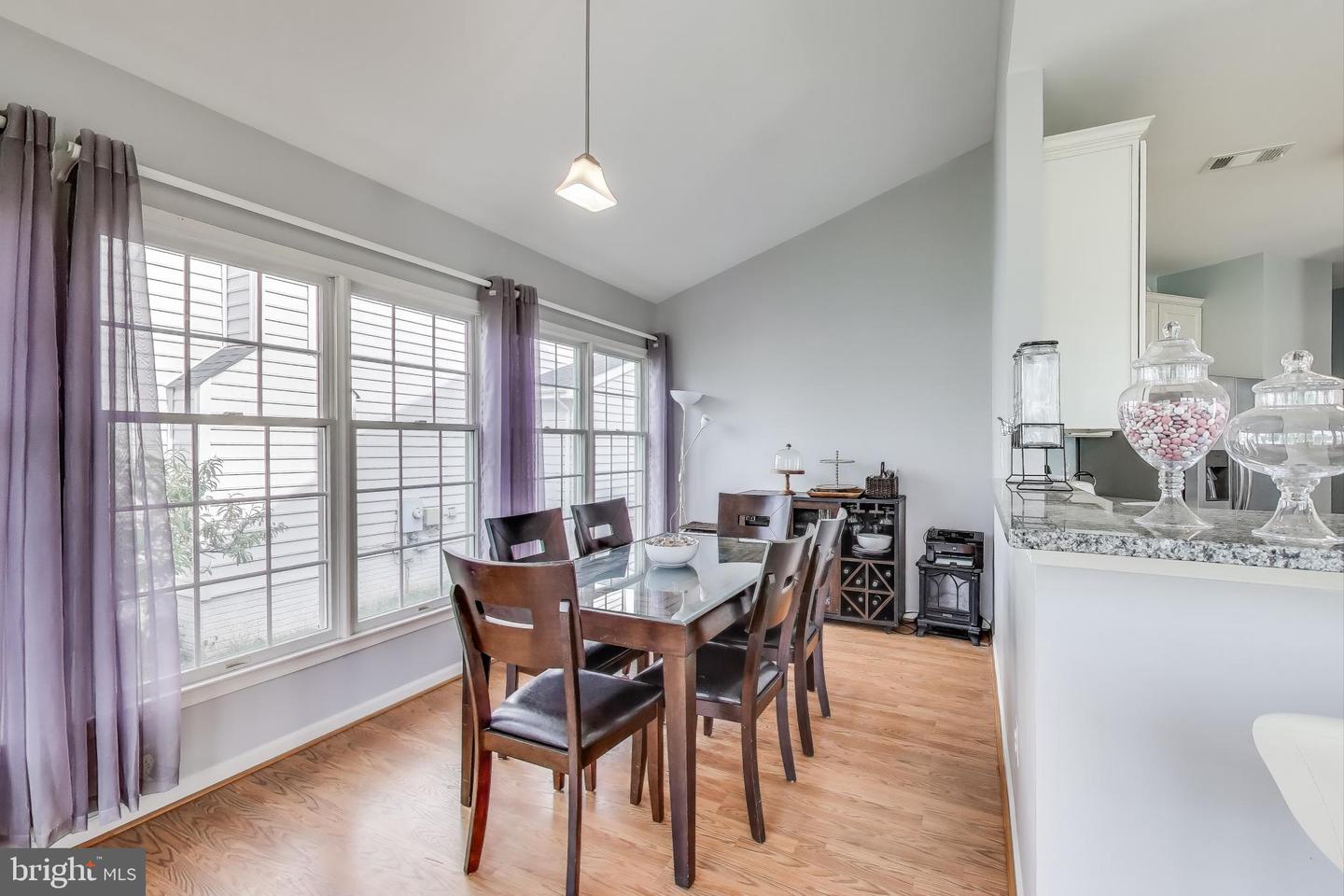 42647 HARRIS ST, CHANTILLY, Virginia 20152, 4 Bedrooms Bedrooms, 5 Rooms Rooms,3 BathroomsBathrooms,Residential,For sale,42647 HARRIS ST,VALO2100222 MLS # VALO2100222