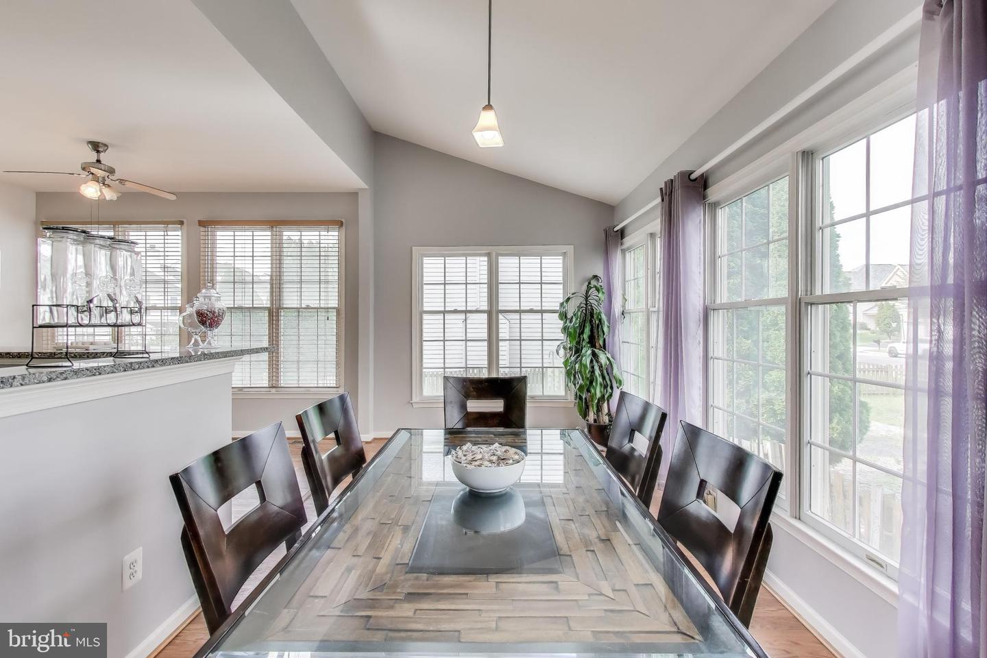 42647 HARRIS ST, CHANTILLY, Virginia 20152, 4 Bedrooms Bedrooms, 5 Rooms Rooms,3 BathroomsBathrooms,Residential,For sale,42647 HARRIS ST,VALO2100222 MLS # VALO2100222