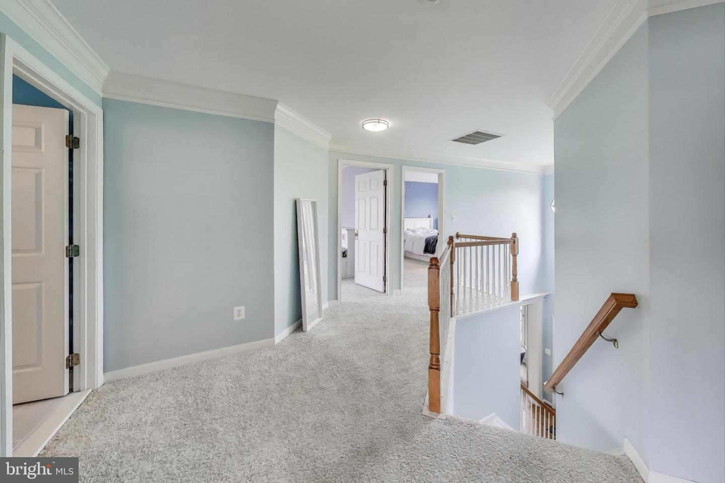 42647 HARRIS ST, CHANTILLY, Virginia 20152, 4 Bedrooms Bedrooms, 5 Rooms Rooms,3 BathroomsBathrooms,Residential,For sale,42647 HARRIS ST,VALO2100222 MLS # VALO2100222