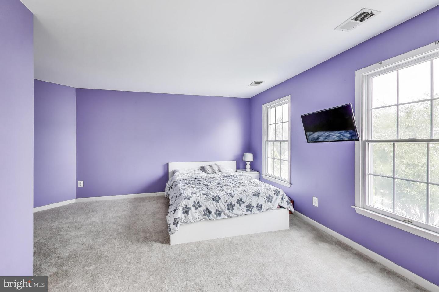 42647 HARRIS ST, CHANTILLY, Virginia 20152, 4 Bedrooms Bedrooms, 5 Rooms Rooms,3 BathroomsBathrooms,Residential,For sale,42647 HARRIS ST,VALO2100222 MLS # VALO2100222