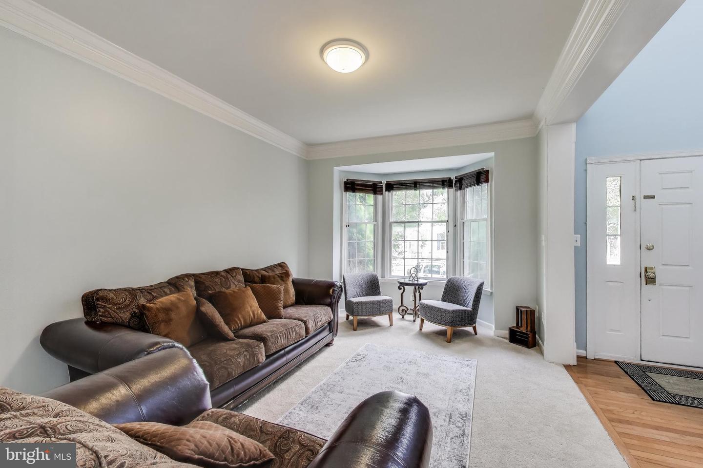 42647 HARRIS ST, CHANTILLY, Virginia 20152, 4 Bedrooms Bedrooms, 5 Rooms Rooms,3 BathroomsBathrooms,Residential,For sale,42647 HARRIS ST,VALO2100222 MLS # VALO2100222