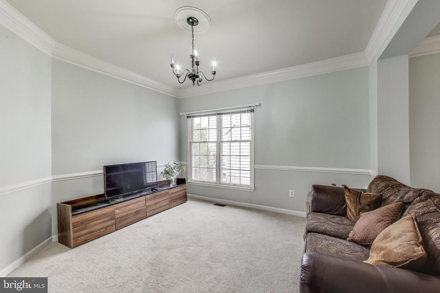 42647 HARRIS ST, CHANTILLY, Virginia 20152, 4 Bedrooms Bedrooms, 5 Rooms Rooms,3 BathroomsBathrooms,Residential,For sale,42647 HARRIS ST,VALO2100222 MLS # VALO2100222