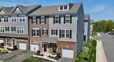 15268 CARTERSVILLE CT, HAYMARKET, Virginia 20169, 4 Bedrooms Bedrooms, ,3 BathroomsBathrooms,Residential,For sale,15268 CARTERSVILLE CT,VAPW2097956 MLS # VAPW2097956