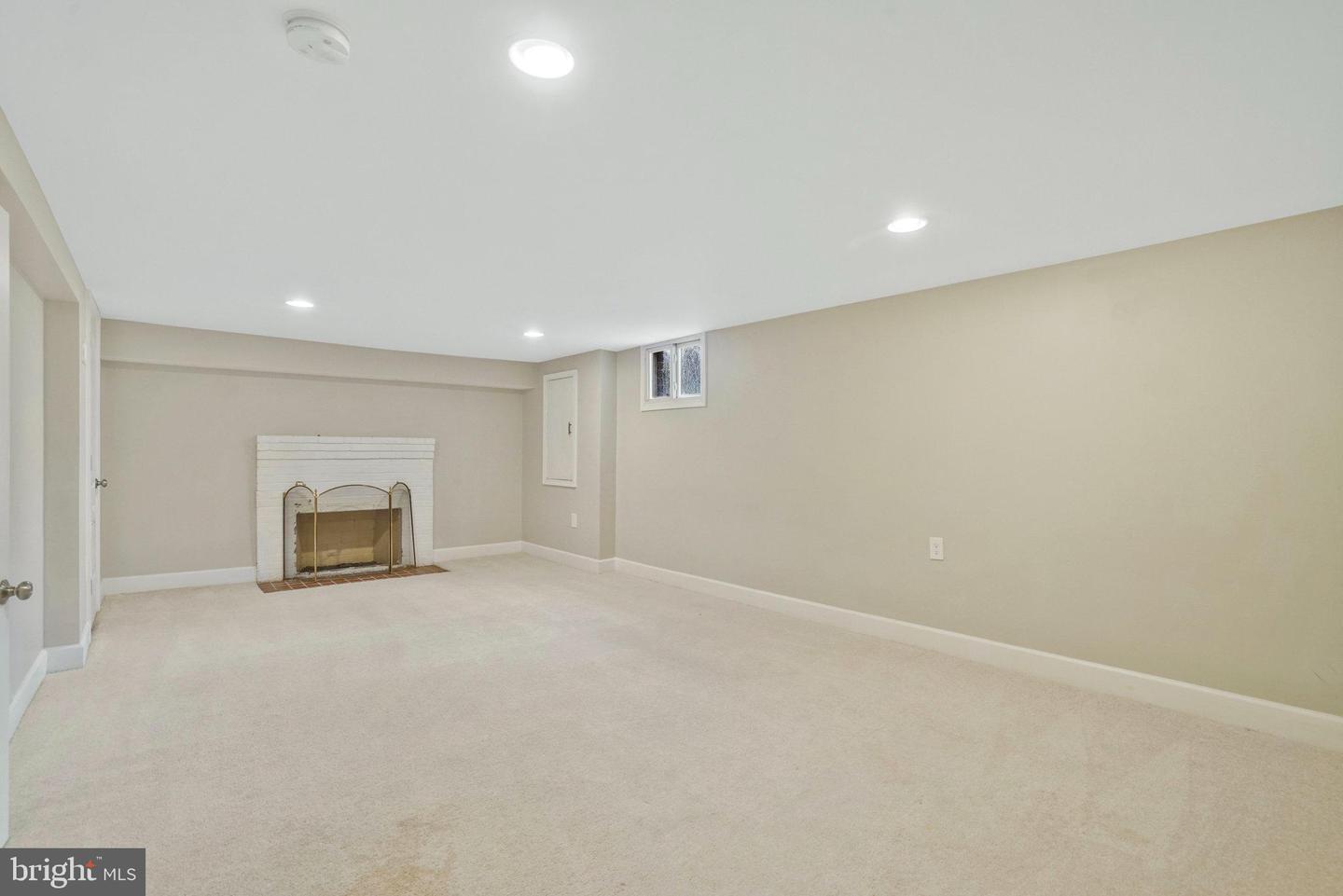 7126 GORMEL DR, SPRINGFIELD, Virginia 22150, 3 Bedrooms Bedrooms, ,2 BathroomsBathrooms,Residential,For sale,7126 GORMEL DR,VAFX2252300 MLS # VAFX2252300