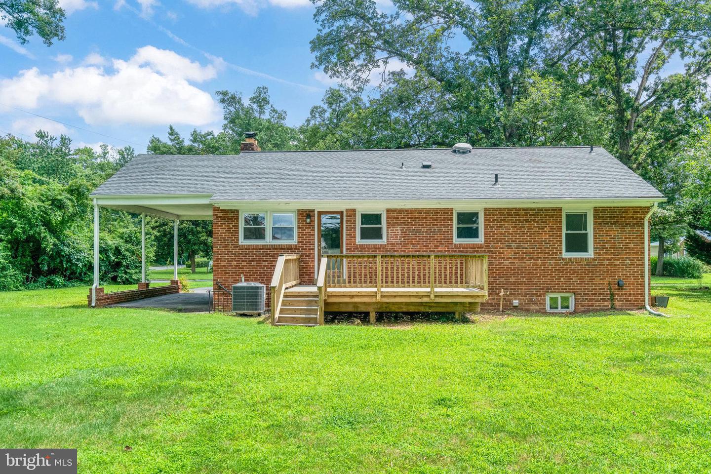 7126 GORMEL DR, SPRINGFIELD, Virginia 22150, 3 Bedrooms Bedrooms, ,2 BathroomsBathrooms,Residential,For sale,7126 GORMEL DR,VAFX2252300 MLS # VAFX2252300
