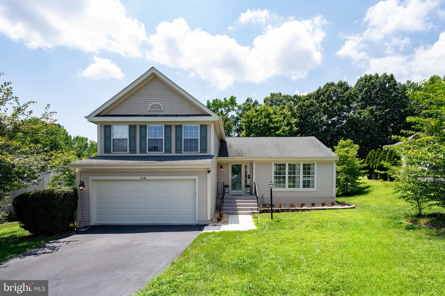 3449 LACROSSE CT, WOODBRIDGE, Virginia 22193, 3 Bedrooms Bedrooms, ,2 BathroomsBathrooms,Residential,For sale,3449 LACROSSE CT,VAPW2098202 MLS # VAPW2098202
