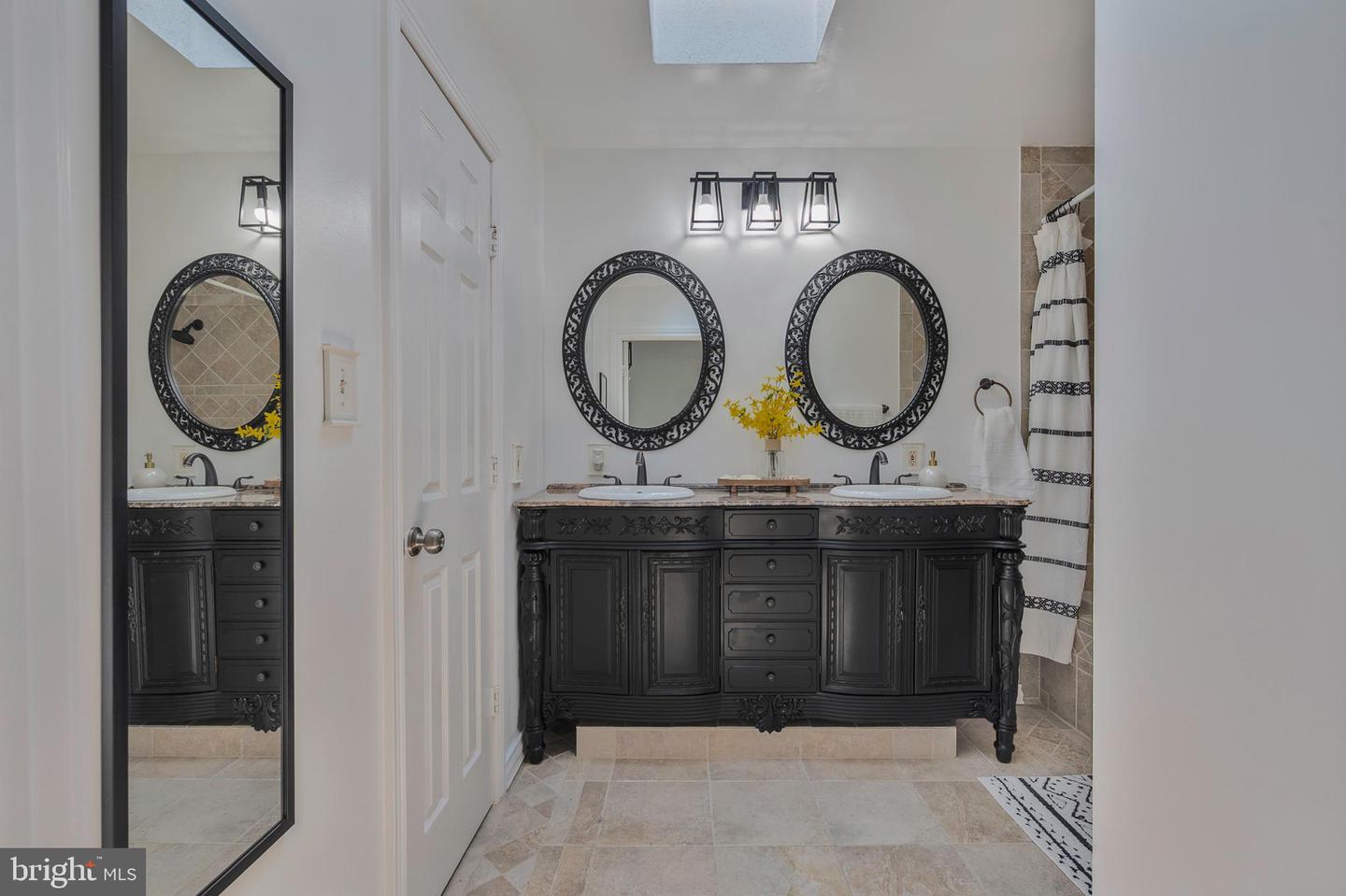 3449 LACROSSE CT, WOODBRIDGE, Virginia 22193, 3 Bedrooms Bedrooms, ,2 BathroomsBathrooms,Residential,For sale,3449 LACROSSE CT,VAPW2098202 MLS # VAPW2098202