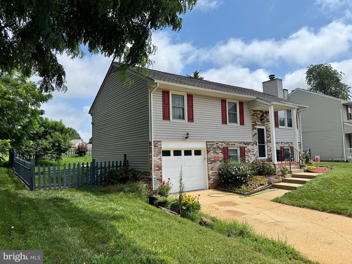 5089 TARA DR, FREDERICKSBURG, Virginia 22407, 4 Bedrooms Bedrooms, ,3 BathroomsBathrooms,Residential,For sale,5089 TARA DR,VASP2034390 MLS # VASP2034390