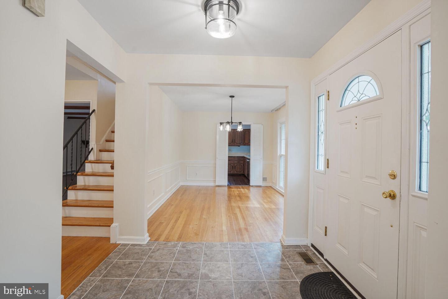 3502 LAUNCELOT WAY, ANNANDALE, Virginia 22003, 6 Bedrooms Bedrooms, ,3 BathroomsBathrooms,Residential,For sale,3502 LAUNCELOT WAY,VAFX2253246 MLS # VAFX2253246