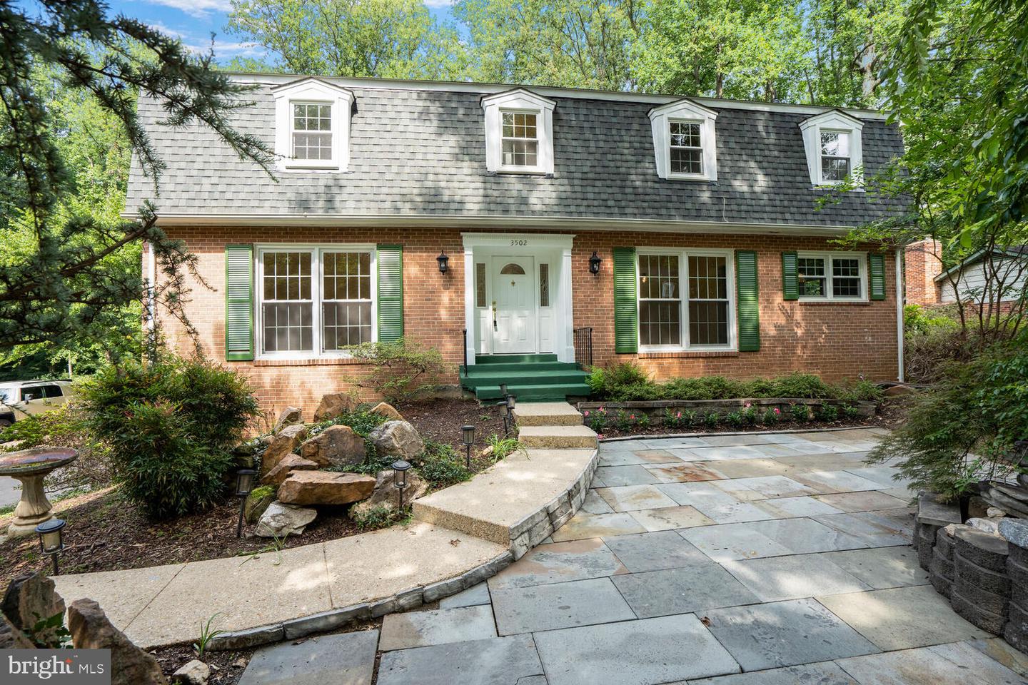 3502 LAUNCELOT WAY, ANNANDALE, Virginia 22003, 6 Bedrooms Bedrooms, ,3 BathroomsBathrooms,Residential,For sale,3502 LAUNCELOT WAY,VAFX2253246 MLS # VAFX2253246