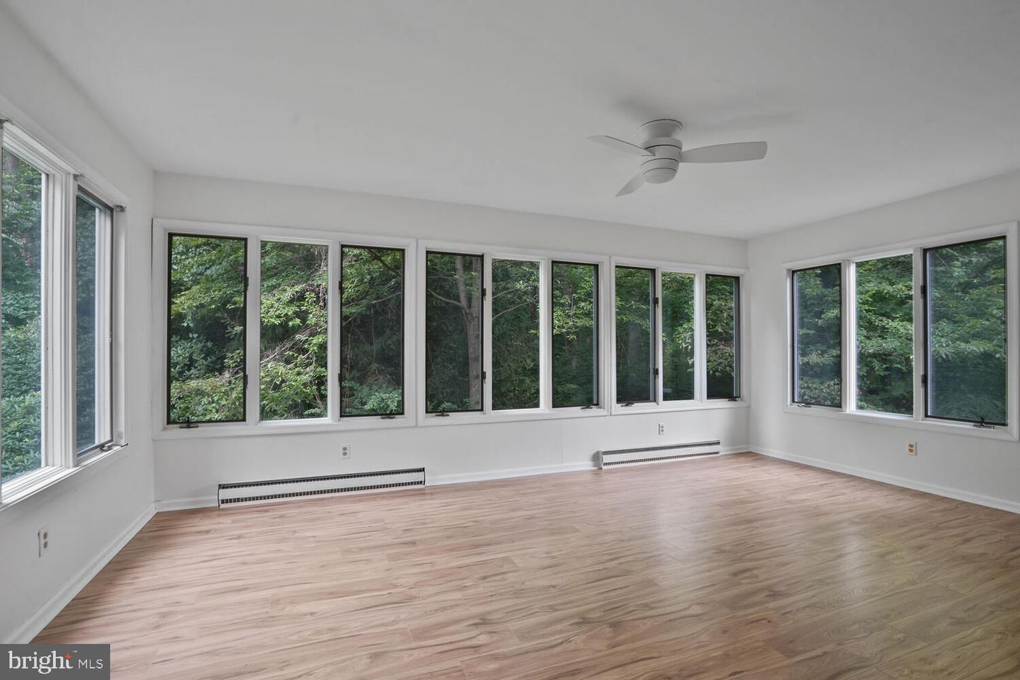 3502 LAUNCELOT WAY, ANNANDALE, Virginia 22003, 6 Bedrooms Bedrooms, ,3 BathroomsBathrooms,Residential,For sale,3502 LAUNCELOT WAY,VAFX2253246 MLS # VAFX2253246