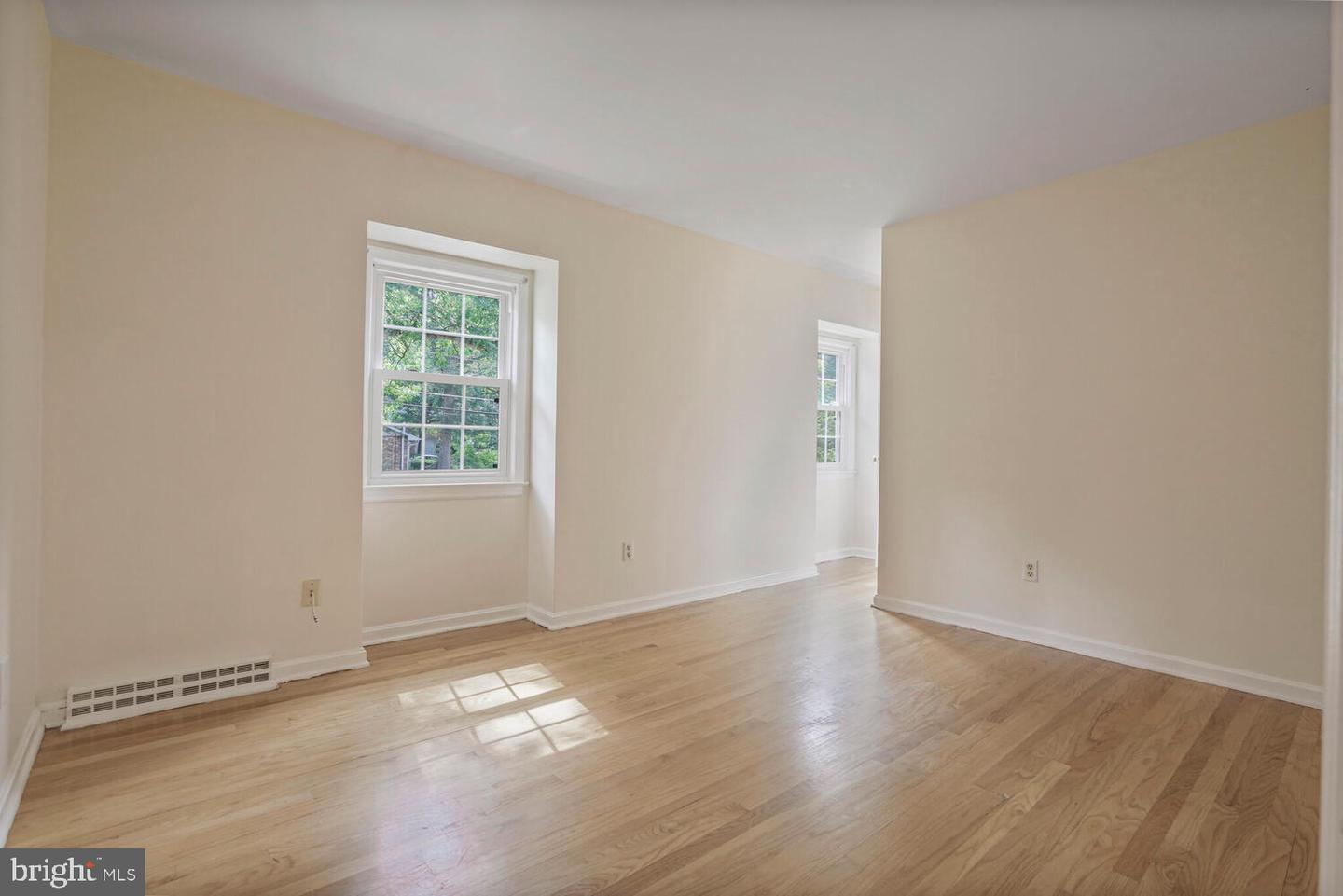 3502 LAUNCELOT WAY, ANNANDALE, Virginia 22003, 6 Bedrooms Bedrooms, ,3 BathroomsBathrooms,Residential,For sale,3502 LAUNCELOT WAY,VAFX2253246 MLS # VAFX2253246