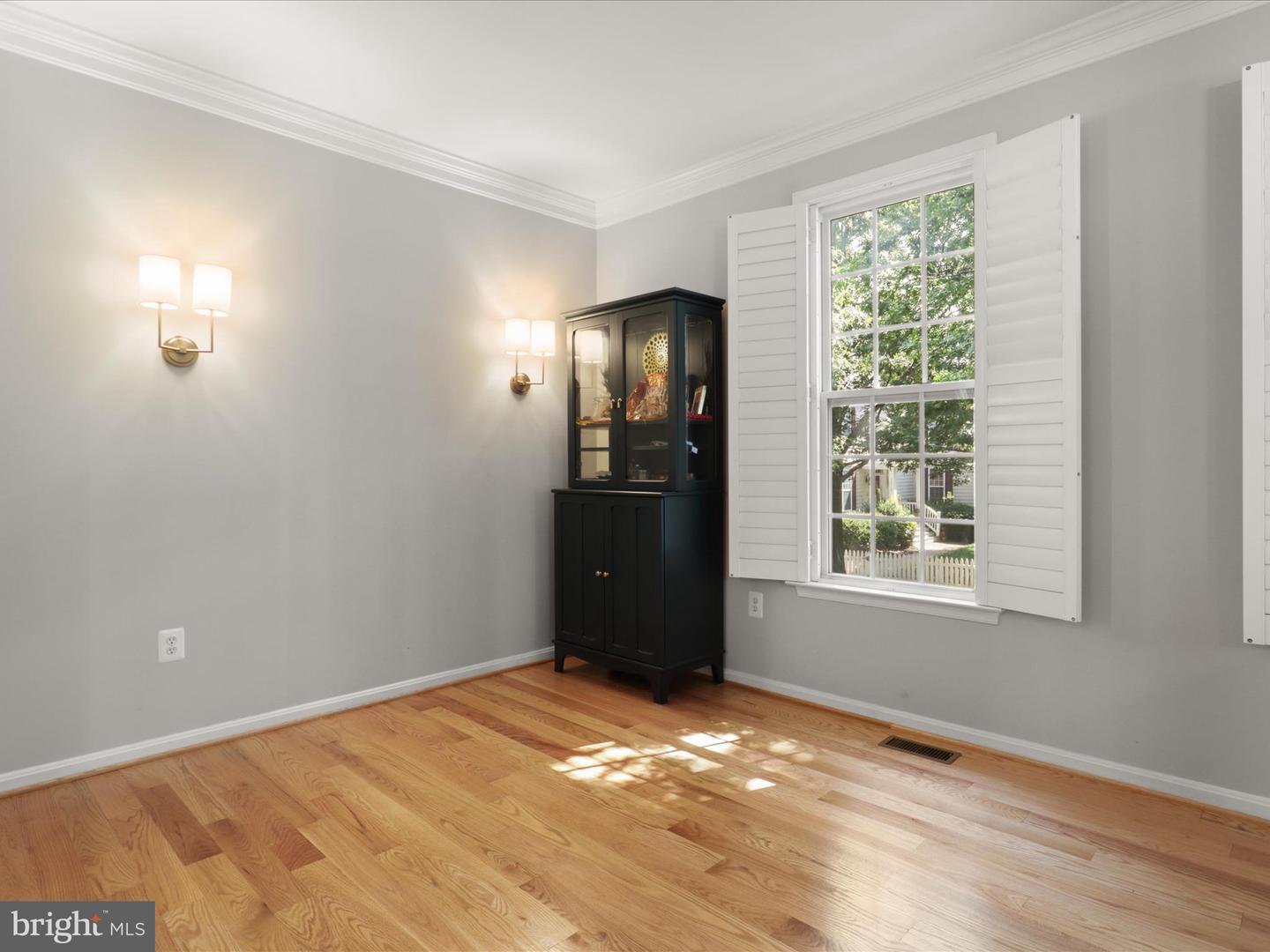 20323 BOWFONDS ST, ASHBURN, Virginia 20147, 5 Bedrooms Bedrooms, ,3 BathroomsBathrooms,Residential,For sale,20323 BOWFONDS ST,VALO2101142 MLS # VALO2101142