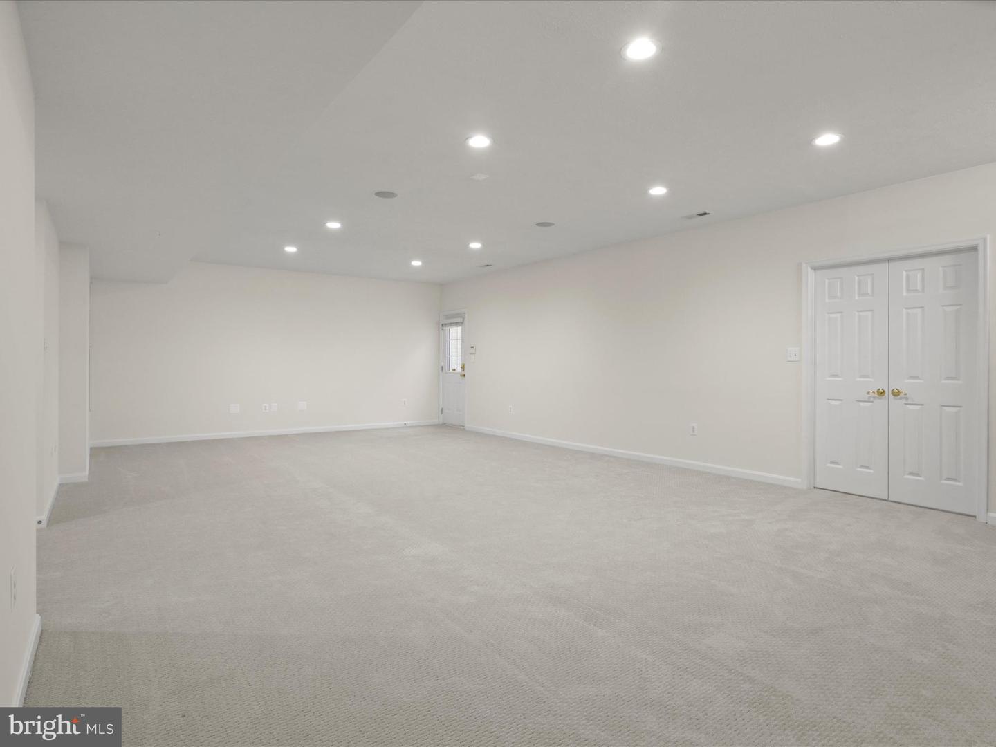 20323 BOWFONDS ST, ASHBURN, Virginia 20147, 5 Bedrooms Bedrooms, ,3 BathroomsBathrooms,Residential,For sale,20323 BOWFONDS ST,VALO2101142 MLS # VALO2101142