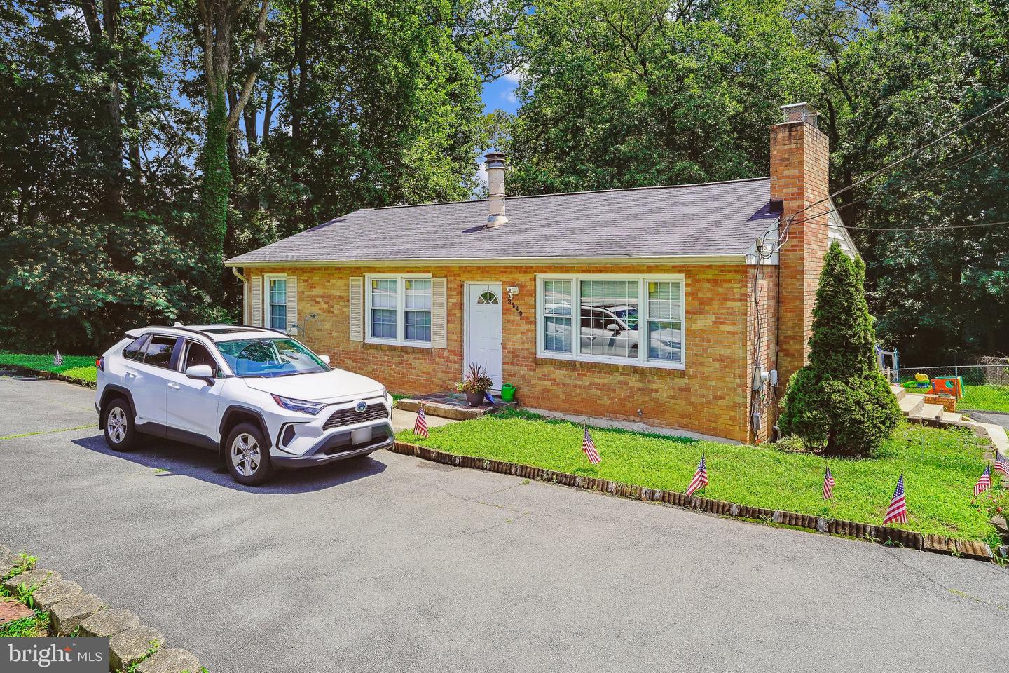 3249 JERMANTOWN RD, FAIRFAX, Virginia 22030, 3 Bedrooms Bedrooms, ,2 BathroomsBathrooms,Residential,For sale,3249 JERMANTOWN RD,VAFX2253392 MLS # VAFX2253392