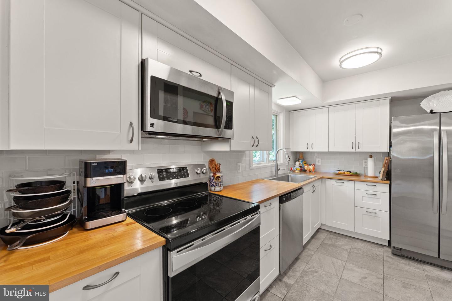 9928 WOODROW ST, VIENNA, Virginia 22181, 4 Bedrooms Bedrooms, ,2 BathroomsBathrooms,Residential,For sale,9928 WOODROW ST,VAFX2253410 MLS # VAFX2253410