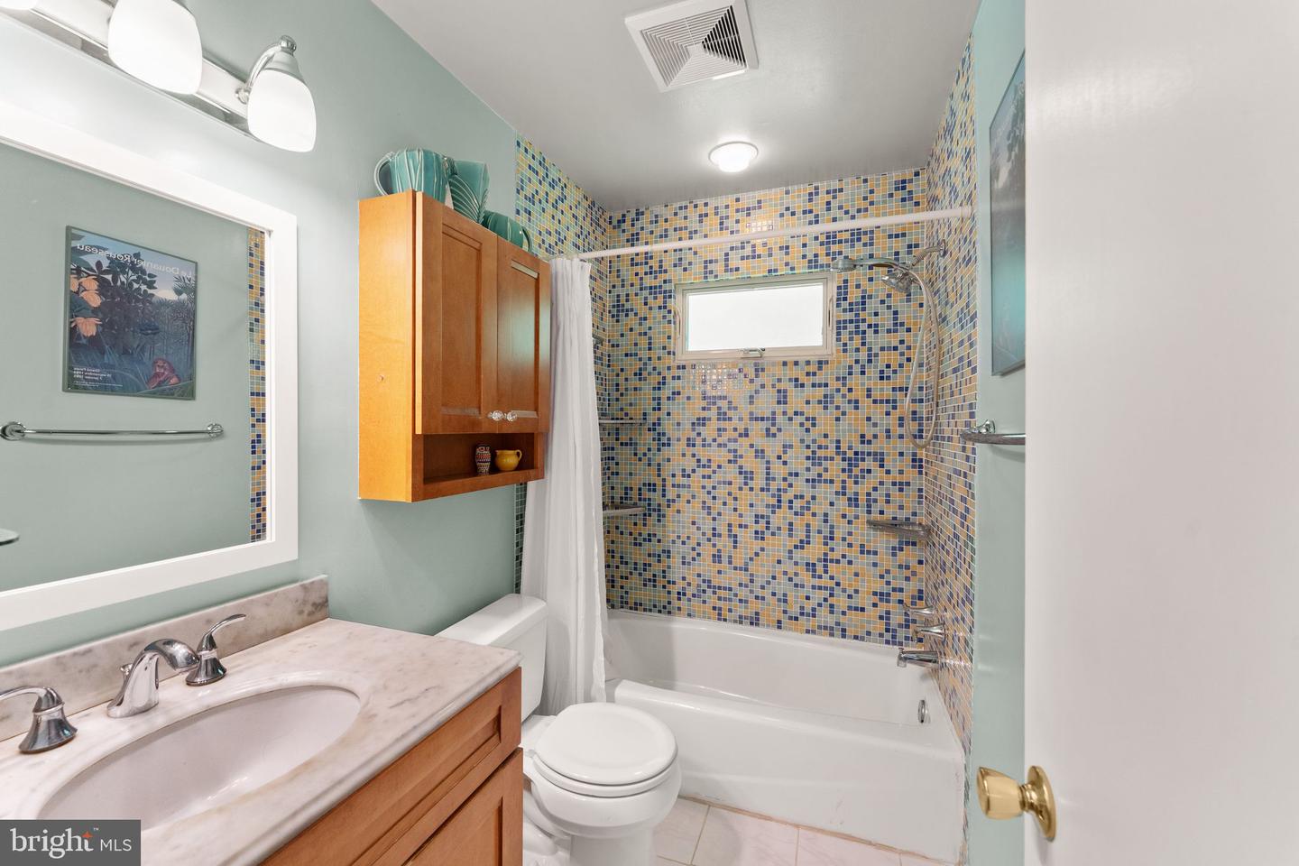 9928 WOODROW ST, VIENNA, Virginia 22181, 4 Bedrooms Bedrooms, ,2 BathroomsBathrooms,Residential,For sale,9928 WOODROW ST,VAFX2253410 MLS # VAFX2253410