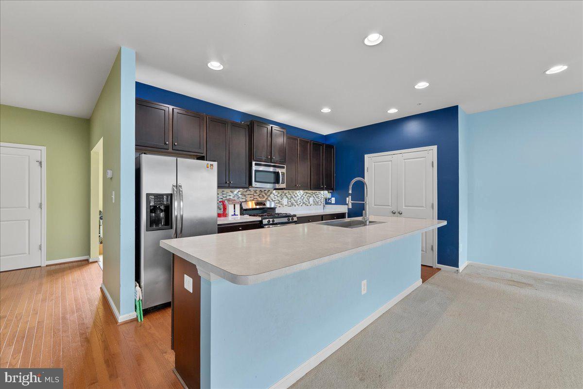 7813 CRESCENT PARK DR, GAINESVILLE, Virginia 20155, 3 Bedrooms Bedrooms, ,3 BathroomsBathrooms,Residential,For sale,7813 CRESCENT PARK DR,VAPW2098656 MLS # VAPW2098656