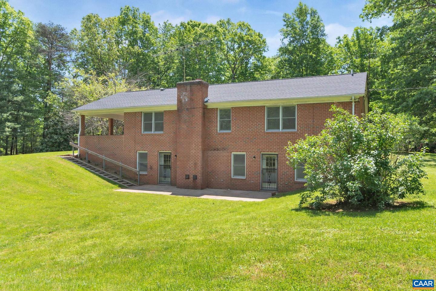 4862 THREE CHOPT RD, TROY, Virginia 22974, 3 Bedrooms Bedrooms, ,3 BathroomsBathrooms,Residential,For sale,4862 THREE CHOPT RD,666481 MLS # 666481