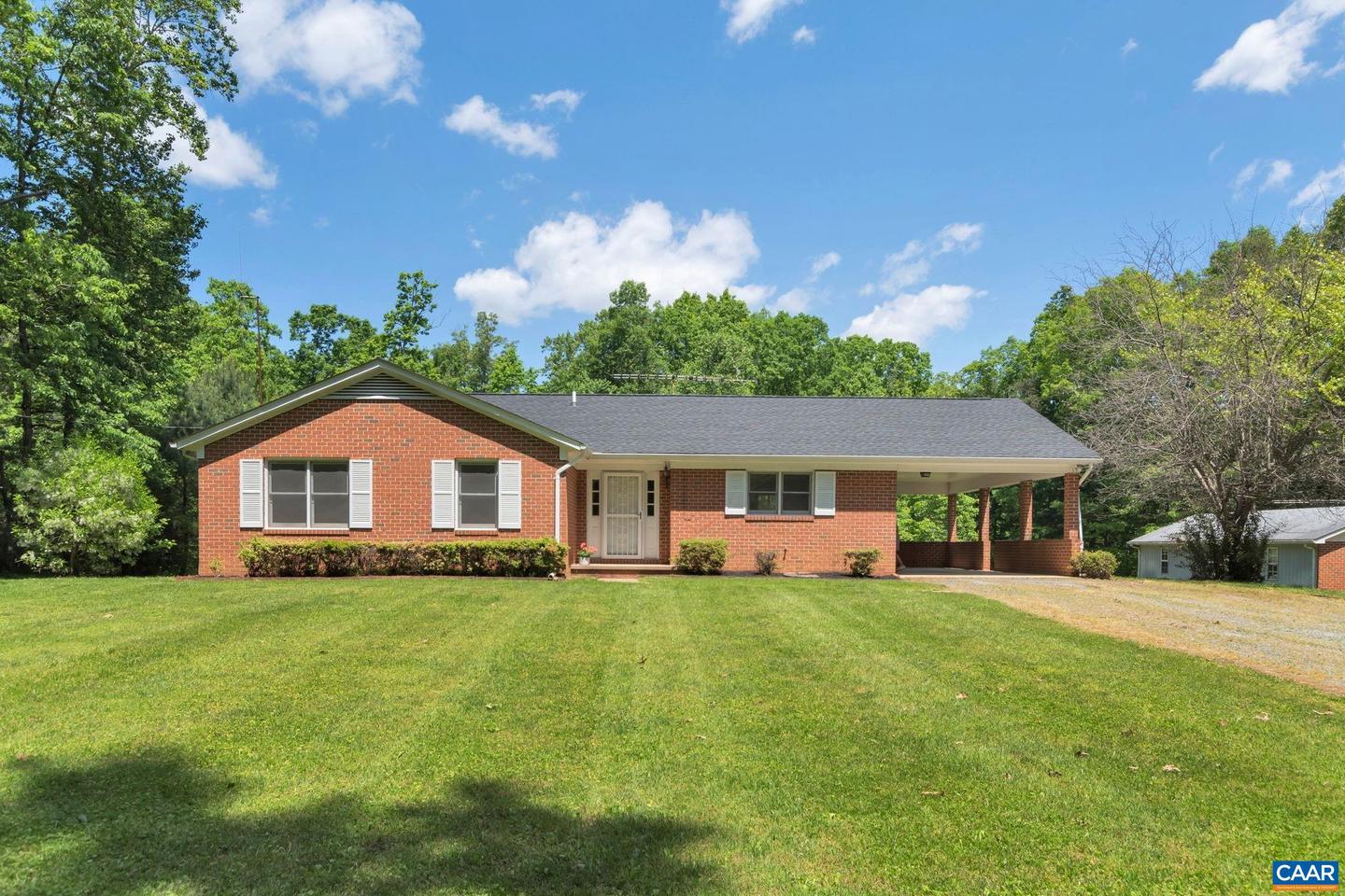 4862 THREE CHOPT RD, TROY, Virginia 22974, 3 Bedrooms Bedrooms, ,3 BathroomsBathrooms,Residential,For sale,4862 THREE CHOPT RD,666481 MLS # 666481