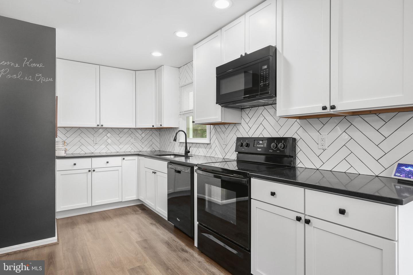 8301 SEAYS RD, SPOTSYLVANIA, Virginia 22551, 4 Bedrooms Bedrooms, ,2 BathroomsBathrooms,Residential,For sale,8301 SEAYS RD,VASP2034548 MLS # VASP2034548