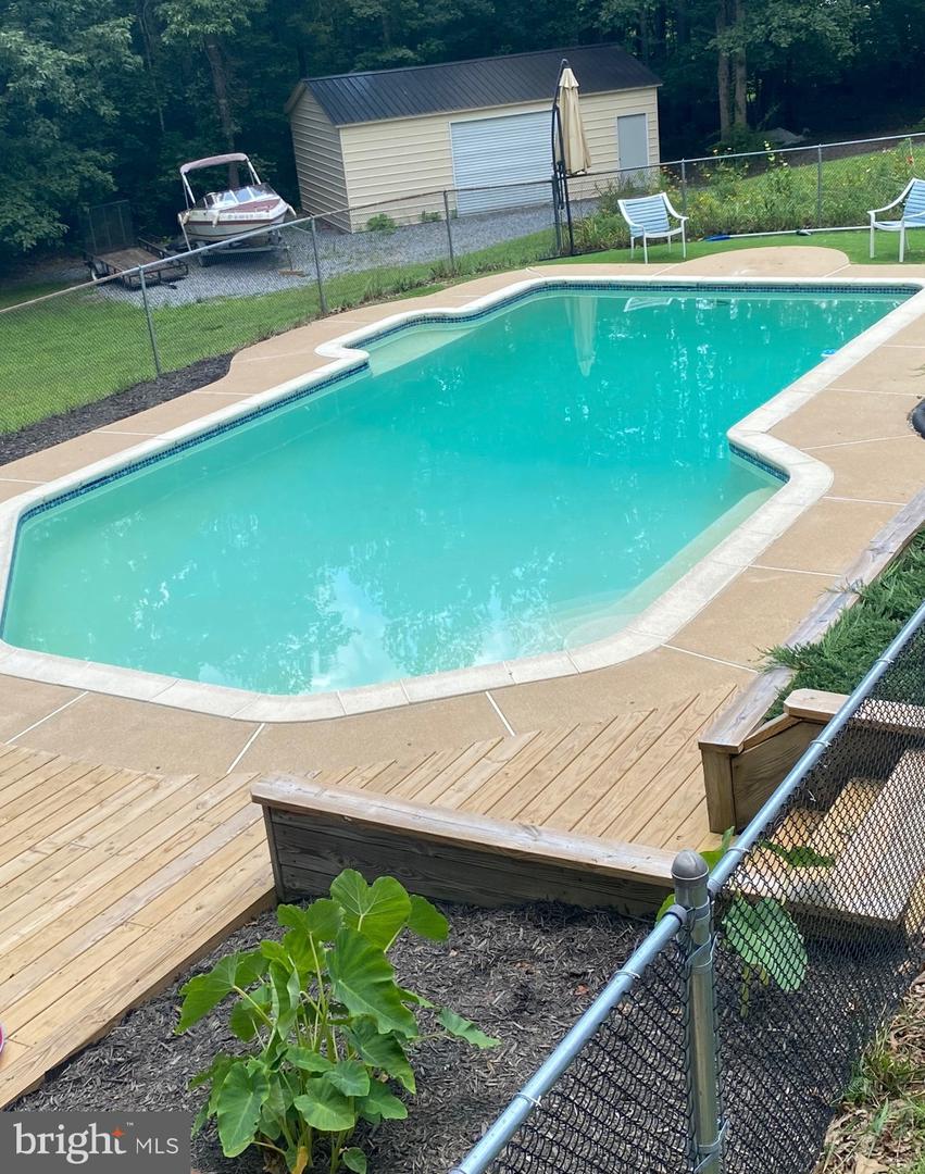 8301 SEAYS RD, SPOTSYLVANIA, Virginia 22551, 4 Bedrooms Bedrooms, ,2 BathroomsBathrooms,Residential,For sale,8301 SEAYS RD,VASP2034548 MLS # VASP2034548